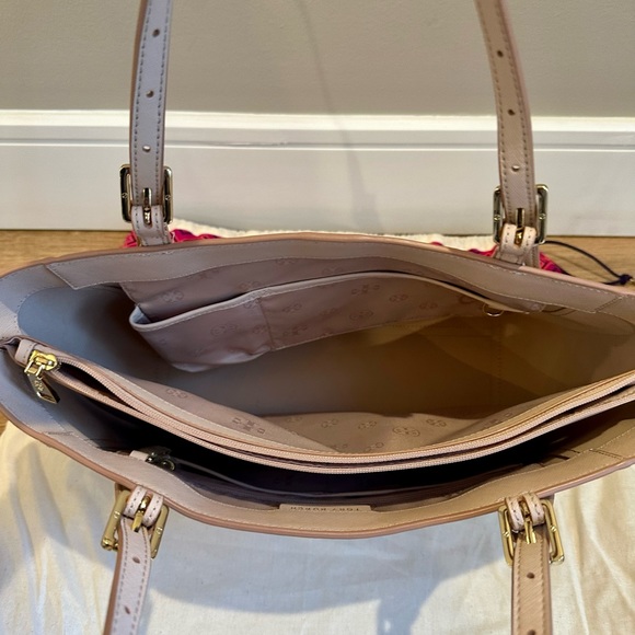 Tory Burch- York Oak Small Buckle Tote Handbag - Picture 7 of 10